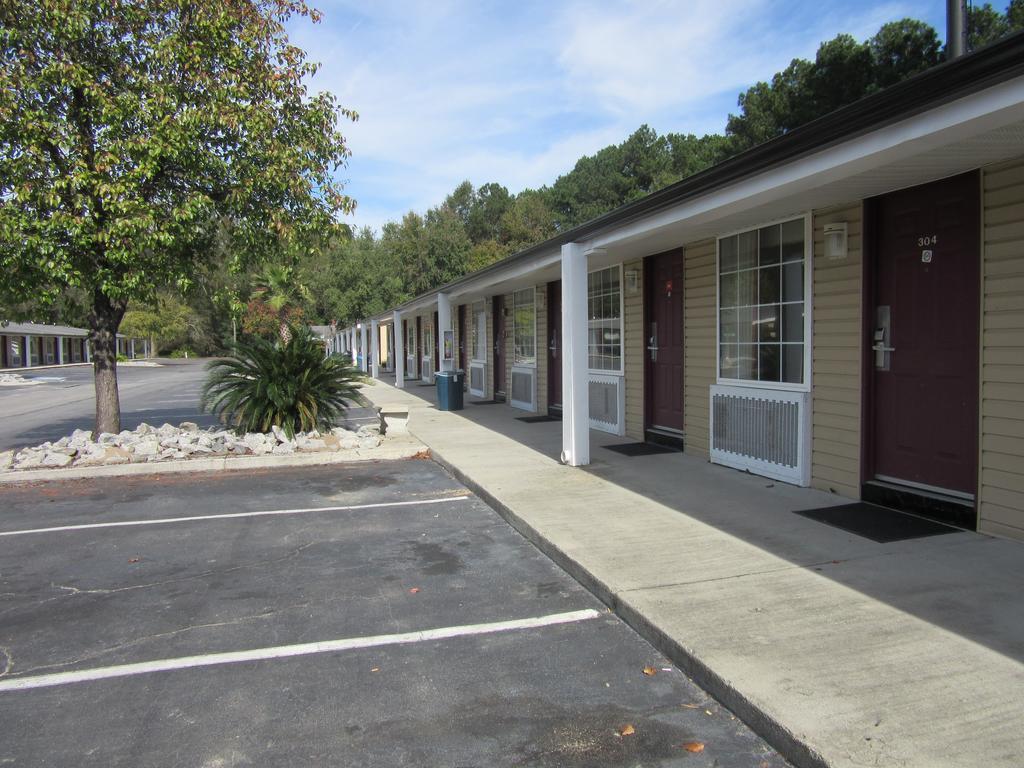 Econo Lodge Pooler - Savannah I-95 Exterior photo